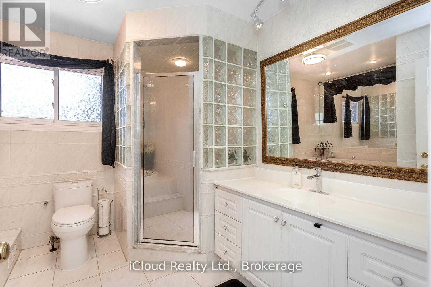 Single Family House for Sale in  NEVILLE CRESCENT Brampton (Westgate) 