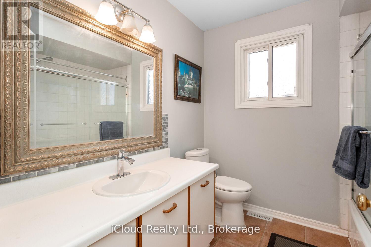 Single Family House for Sale in  NEVILLE CRESCENT Brampton (Westgate) 