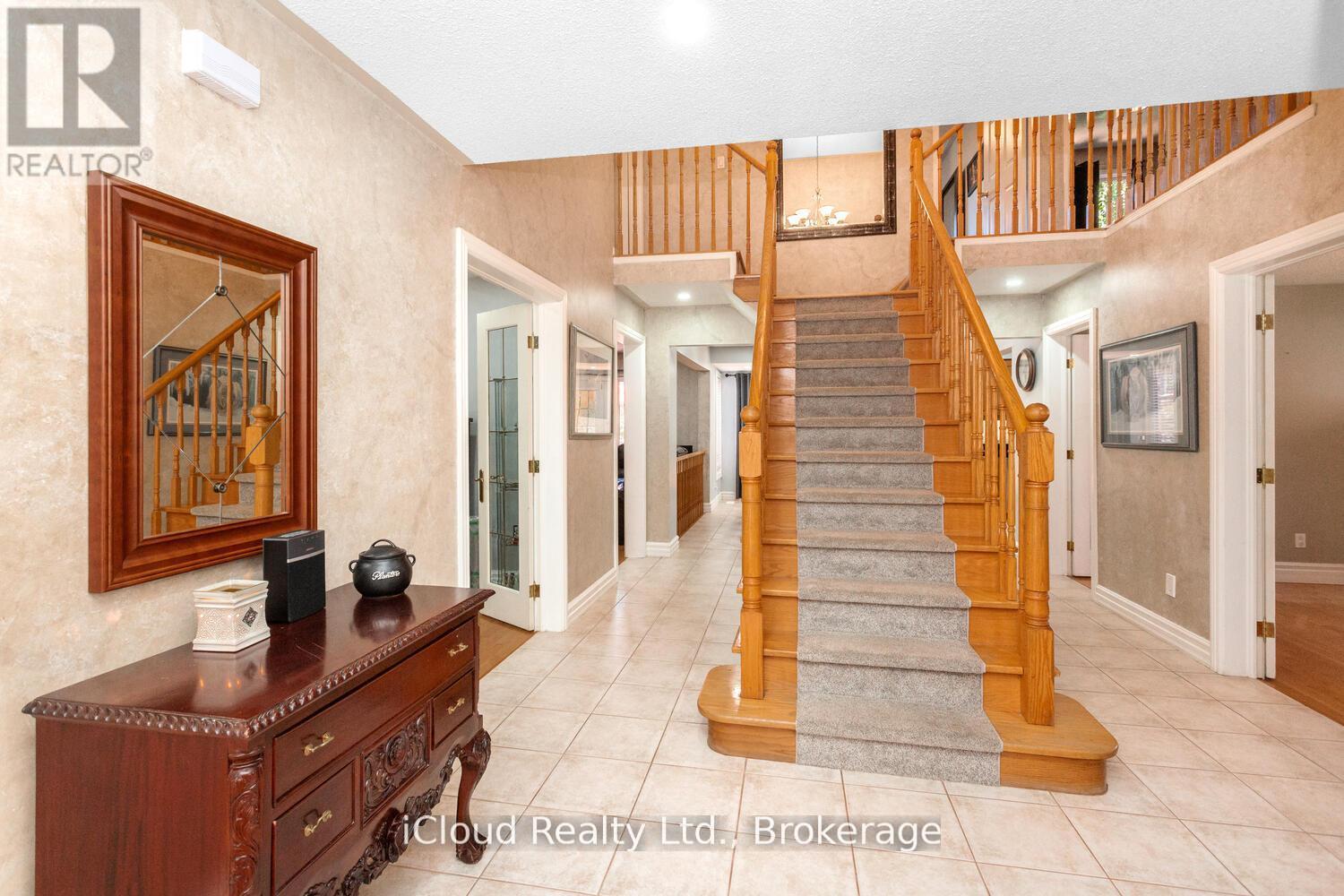 12 NEVILLE CRESCENT - 7