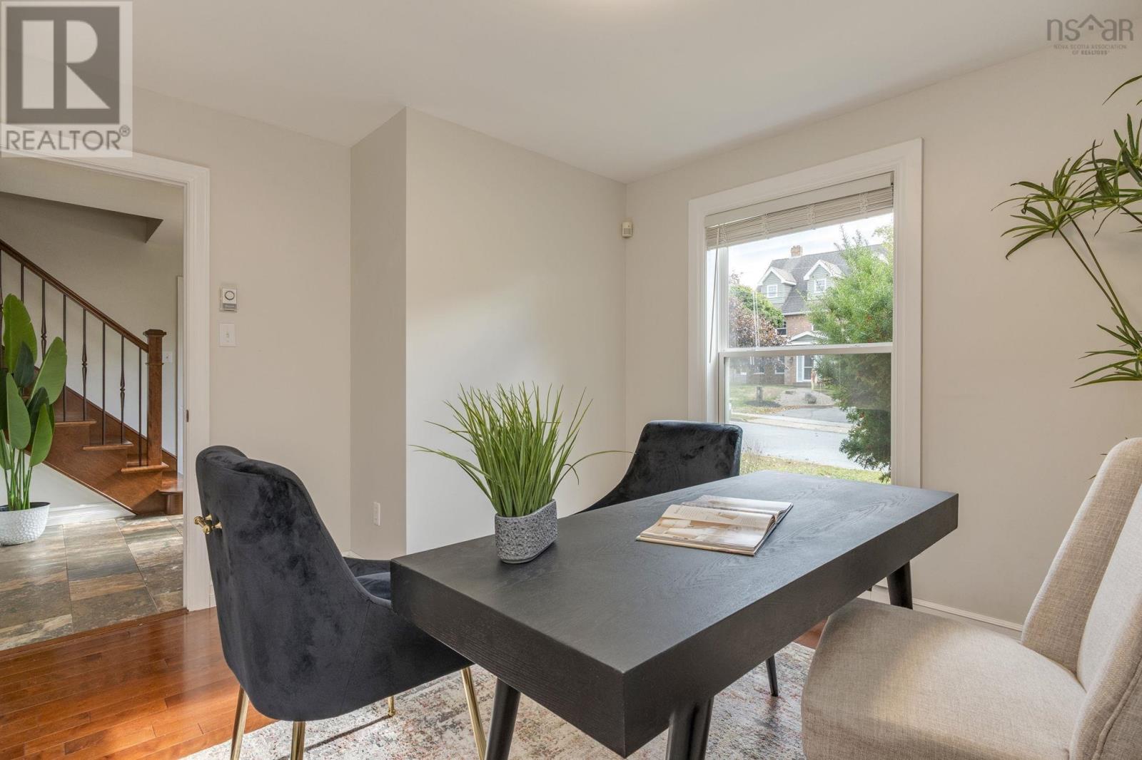 Property 21 of 49 of 173 Cresthaven Drive