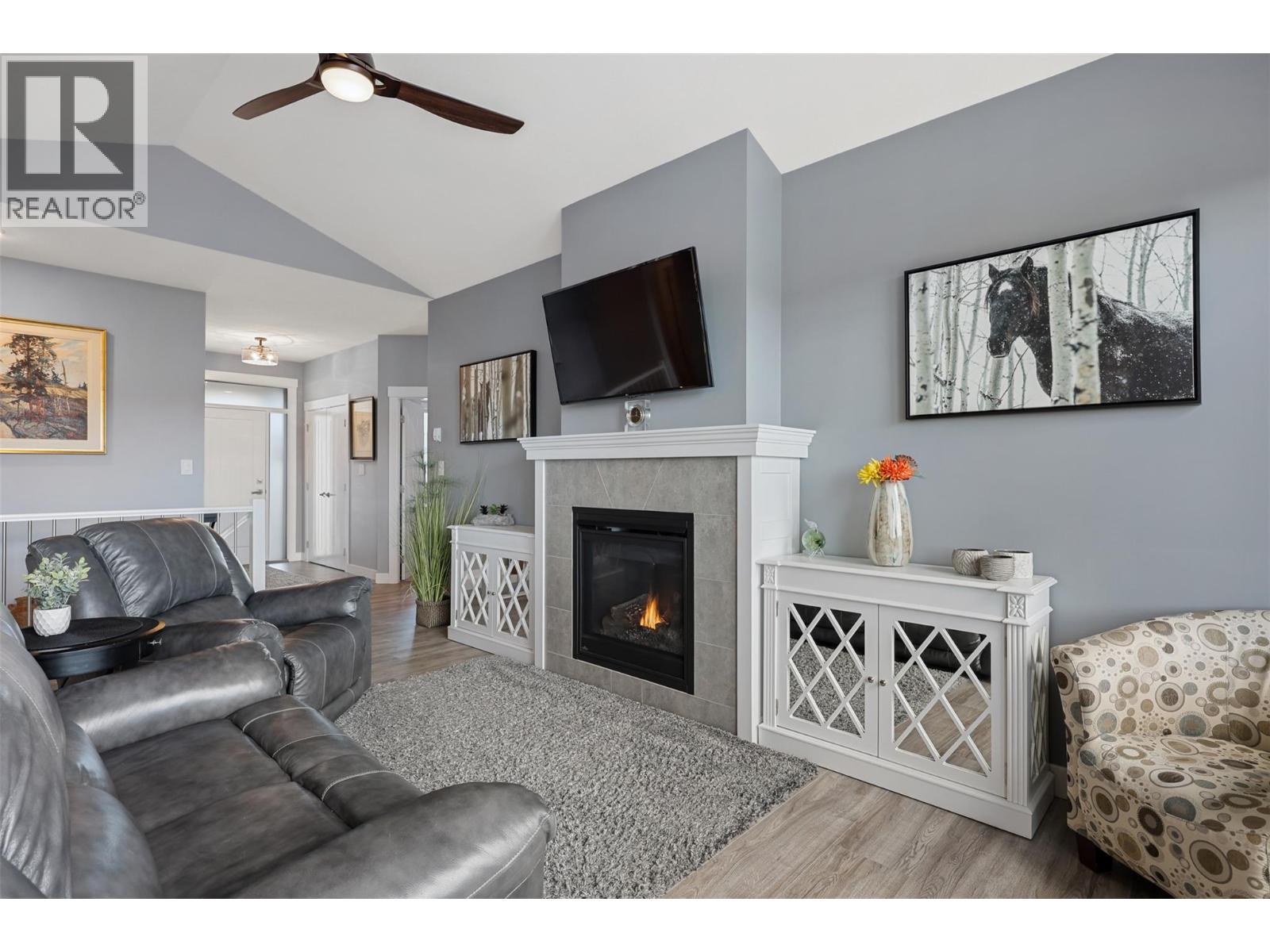 428 DALADON Drive - Photo 4 of 39, Logan Lake, British Columbia