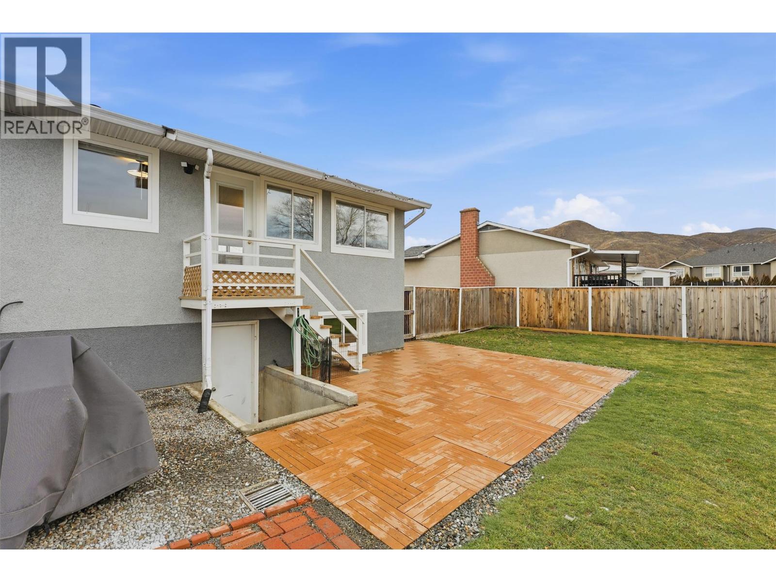 1009 CALMAR PLACE - 43