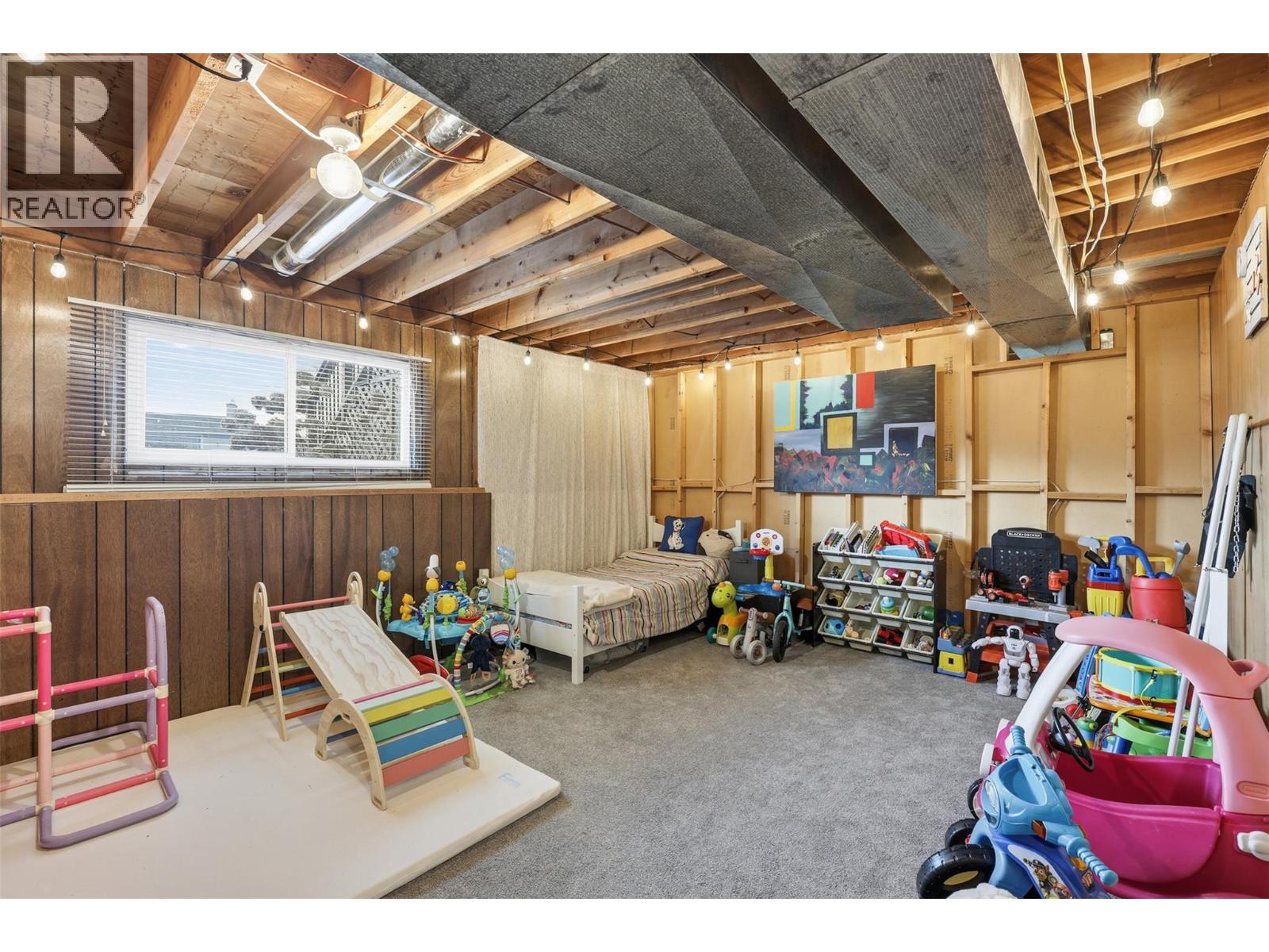 1009 CALMAR PLACE - 33