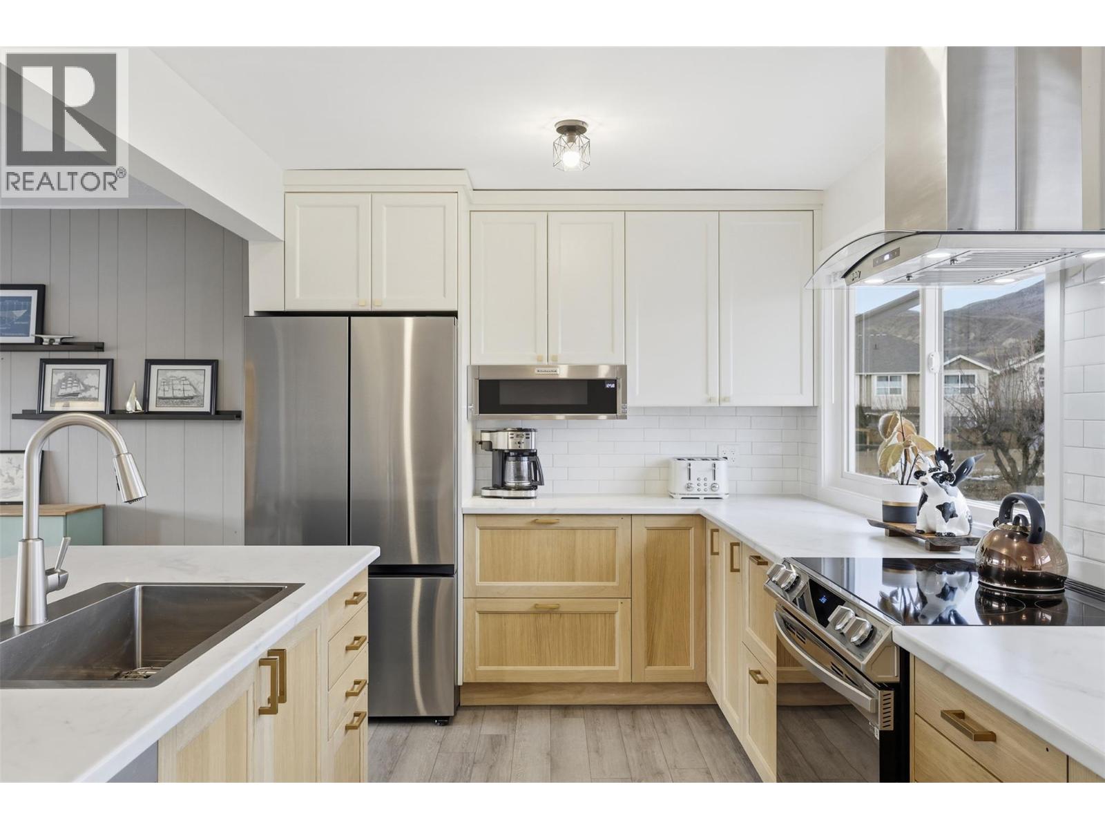 1009 CALMAR PLACE - 9