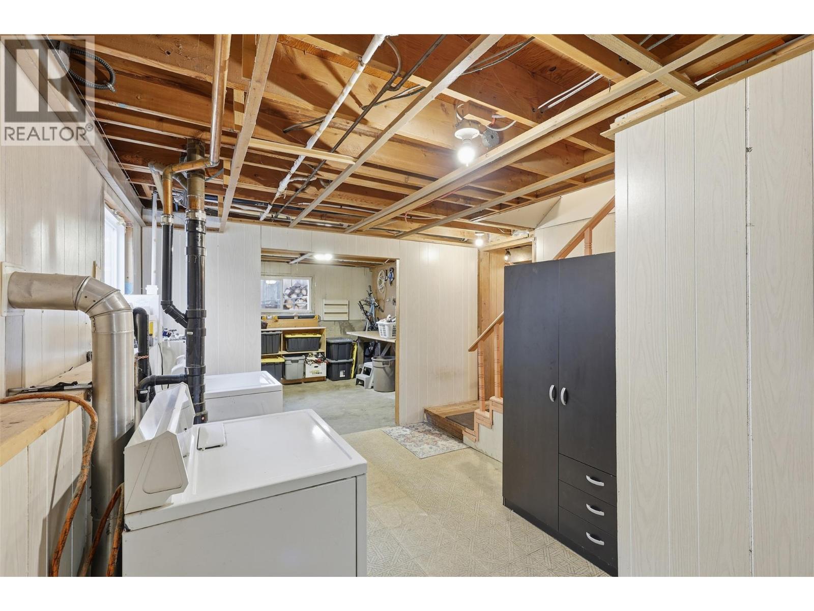 1009 CALMAR PLACE - 32