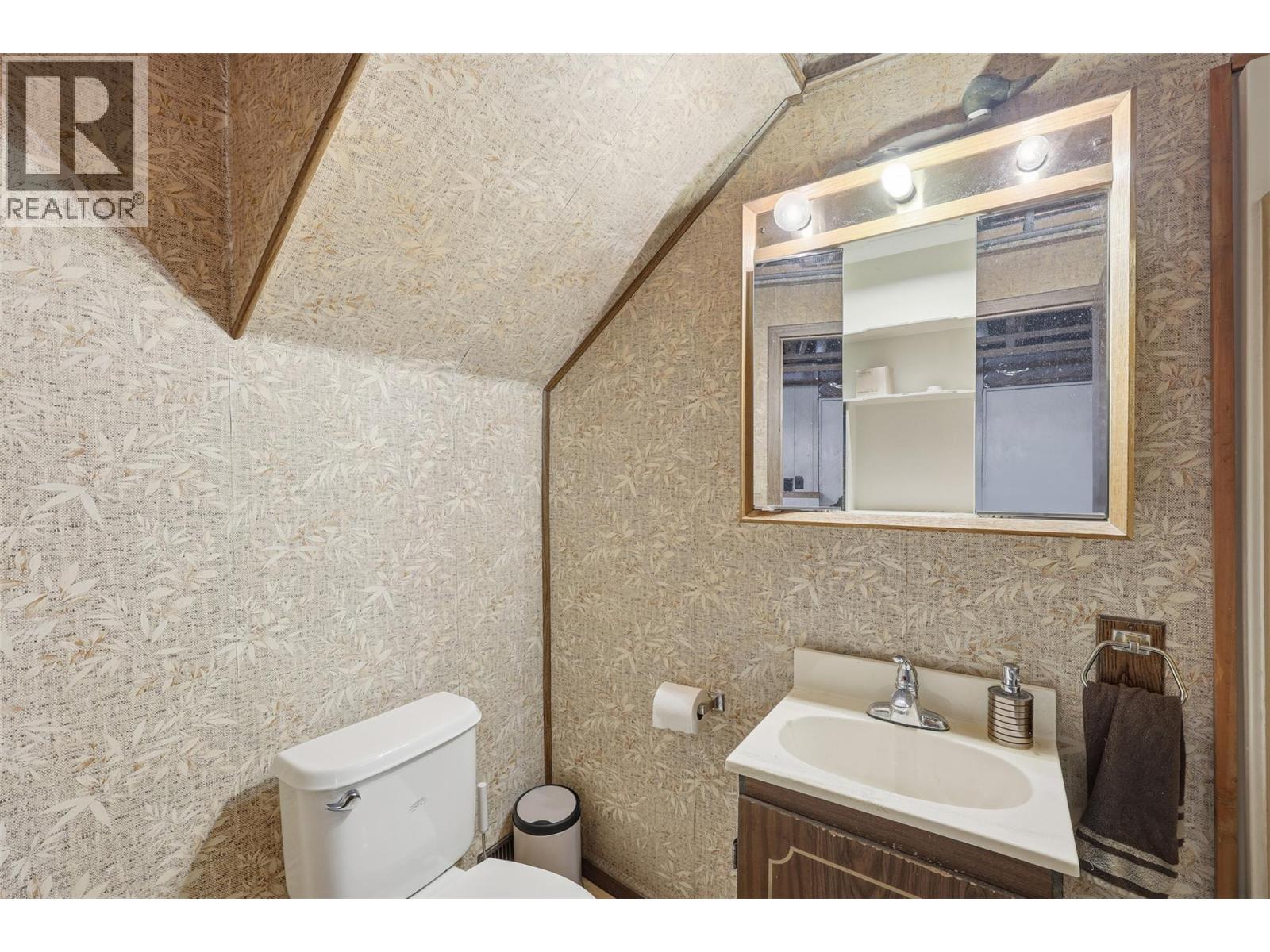 1009 CALMAR PLACE - 39