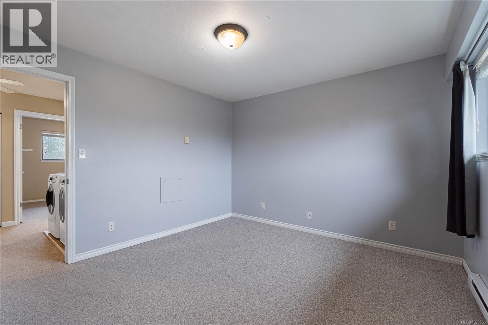 7 309 Moilliet St S, Parksville