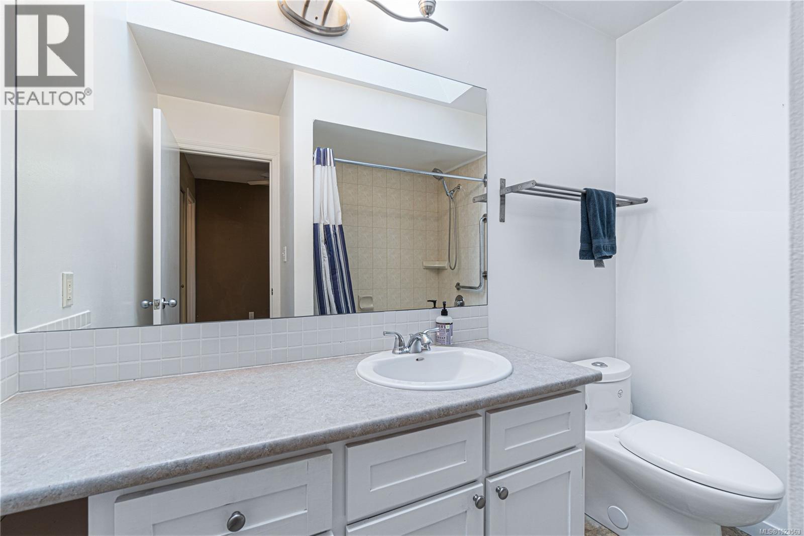 7 309 Moilliet St S, Parksville