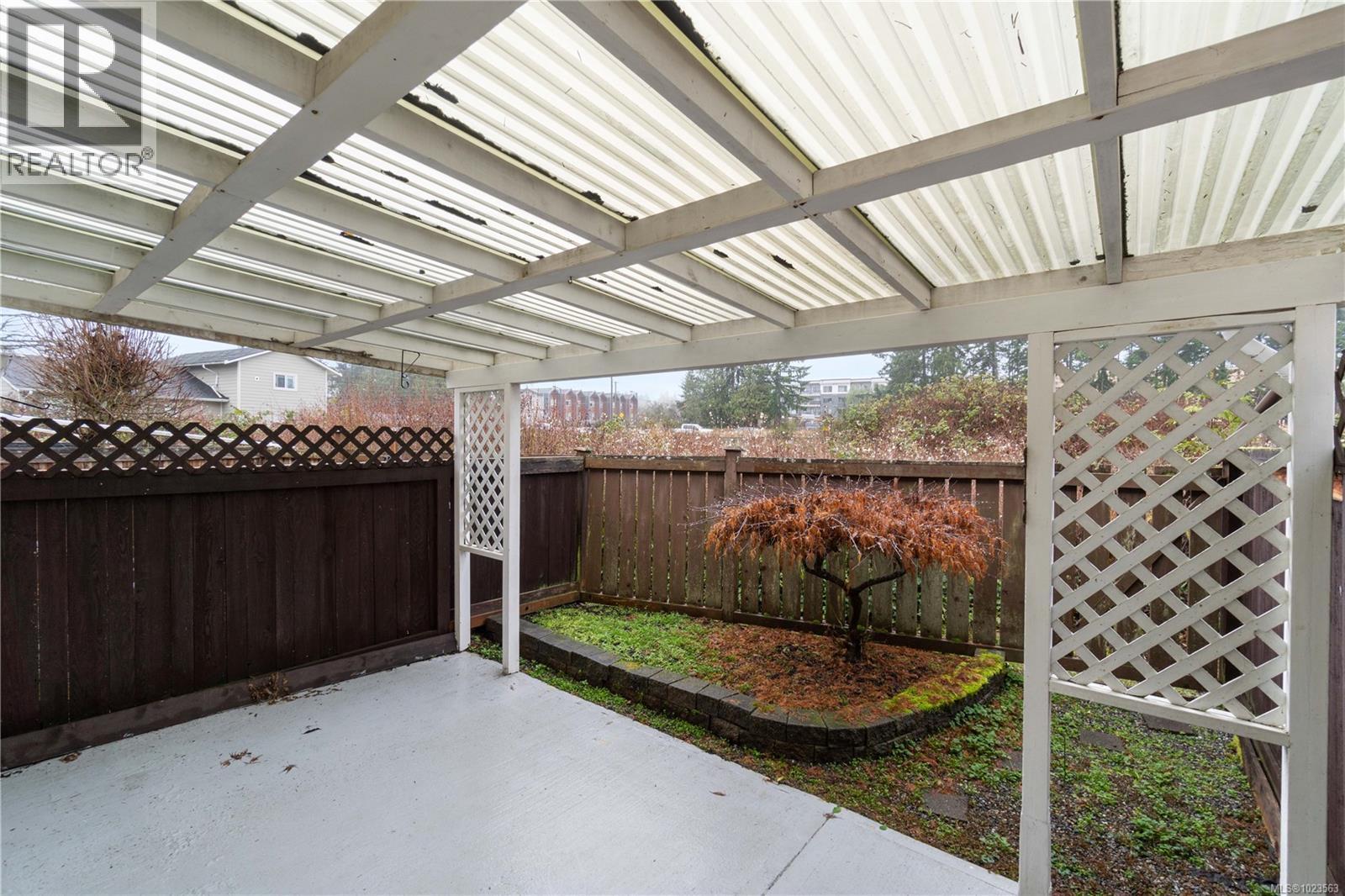 7 309 Moilliet St S, Parksville
