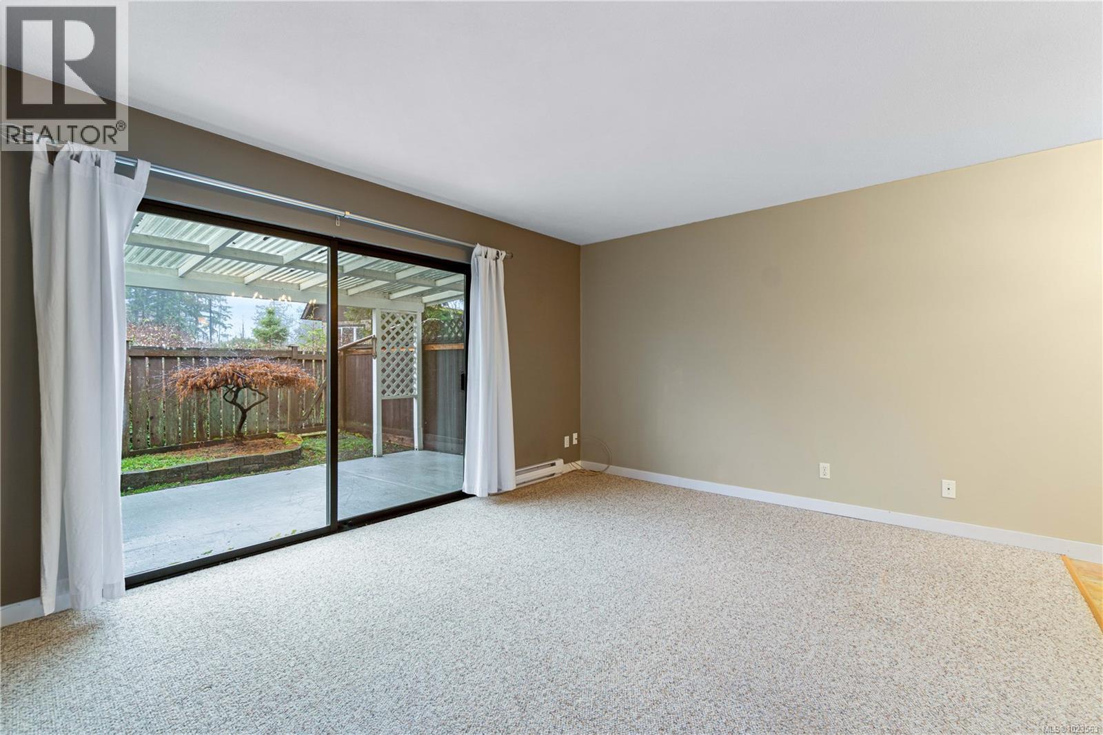 7 309 Moilliet St S, Parksville