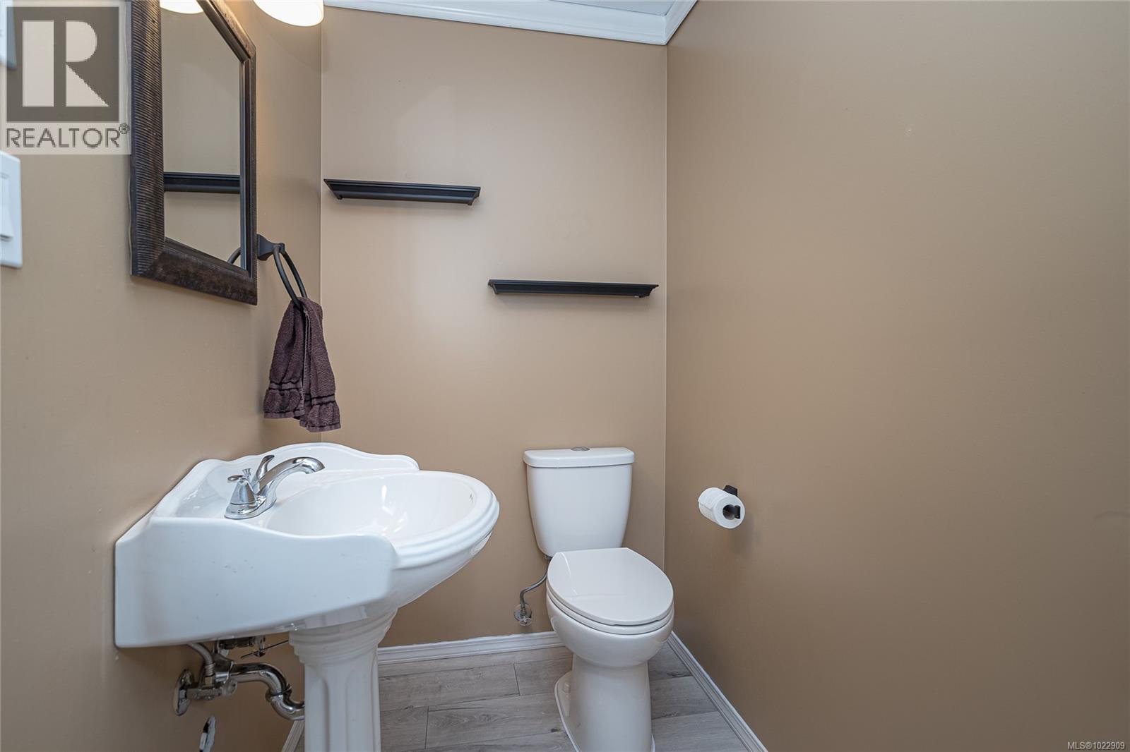 6420 Diana Dr, Duncan