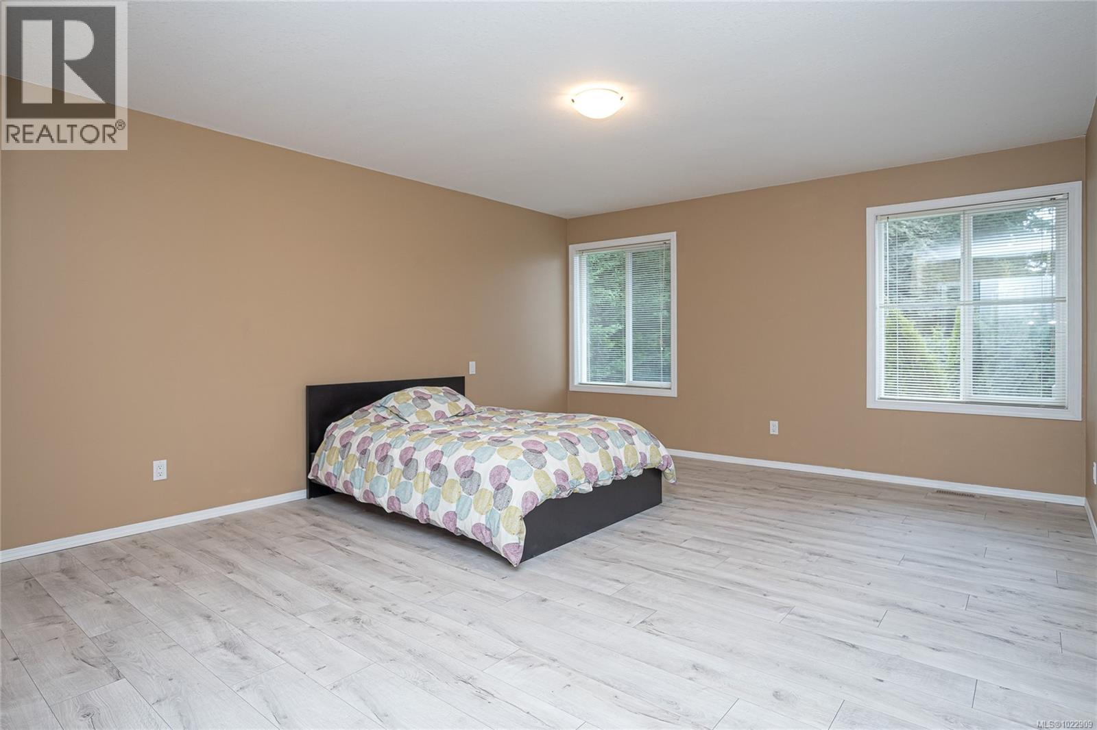 6420 Diana Dr, Duncan