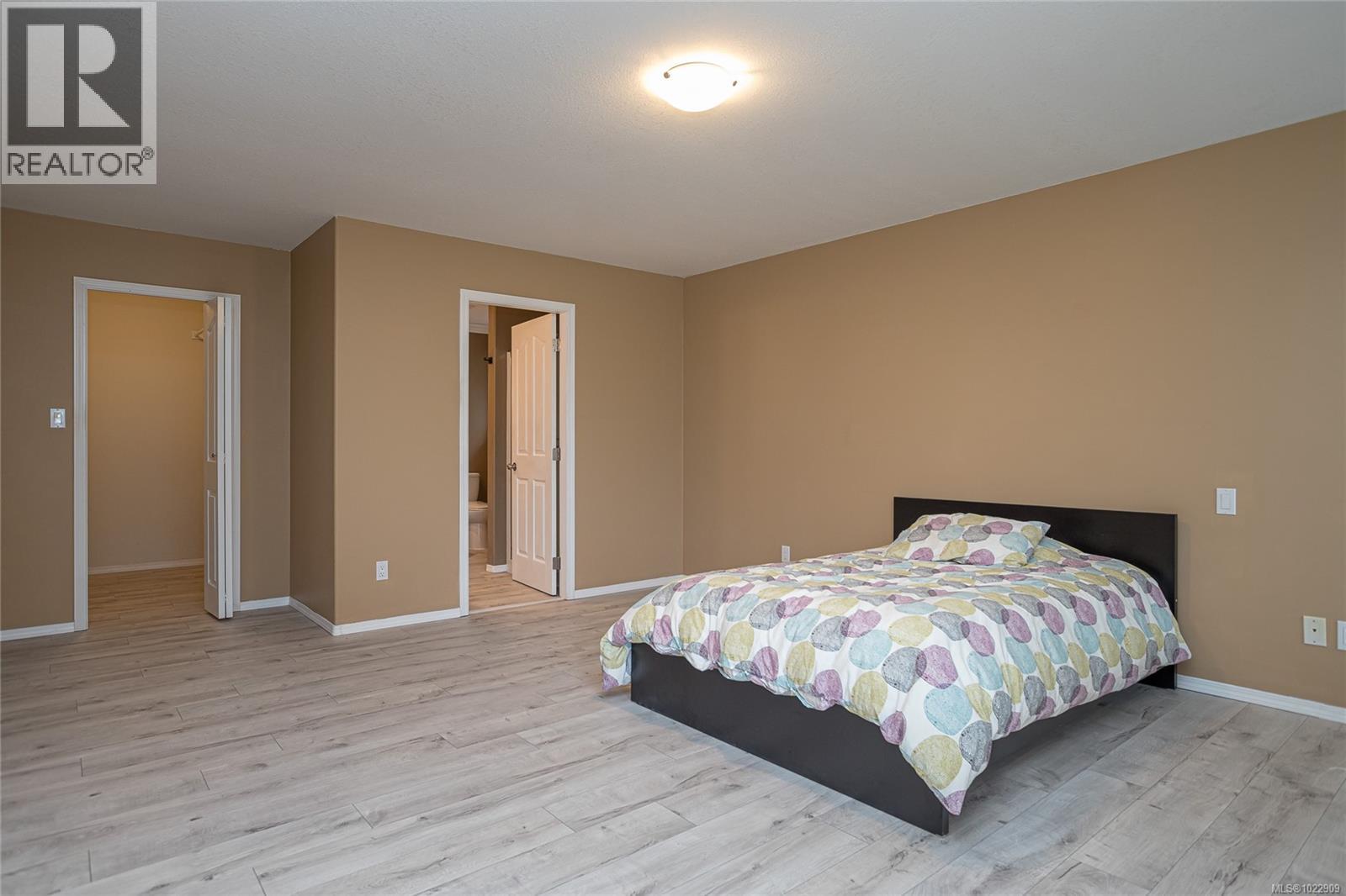 6420 Diana Dr, Duncan