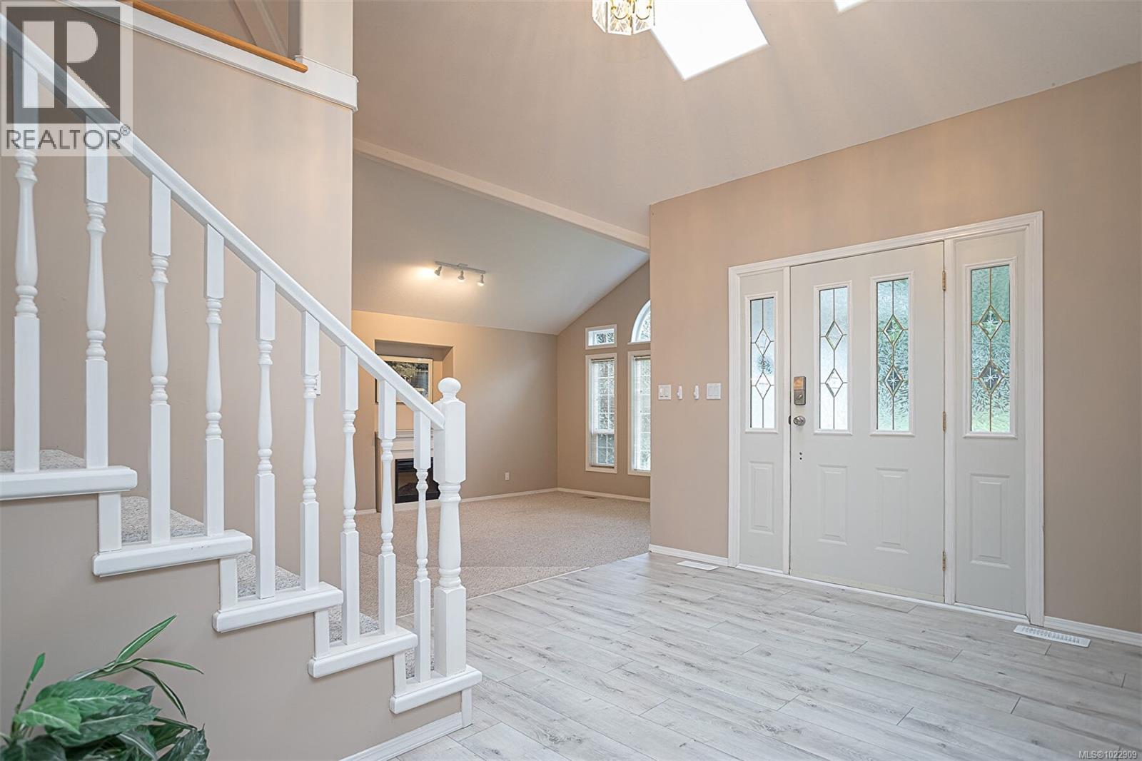 6420 Diana Dr, Duncan