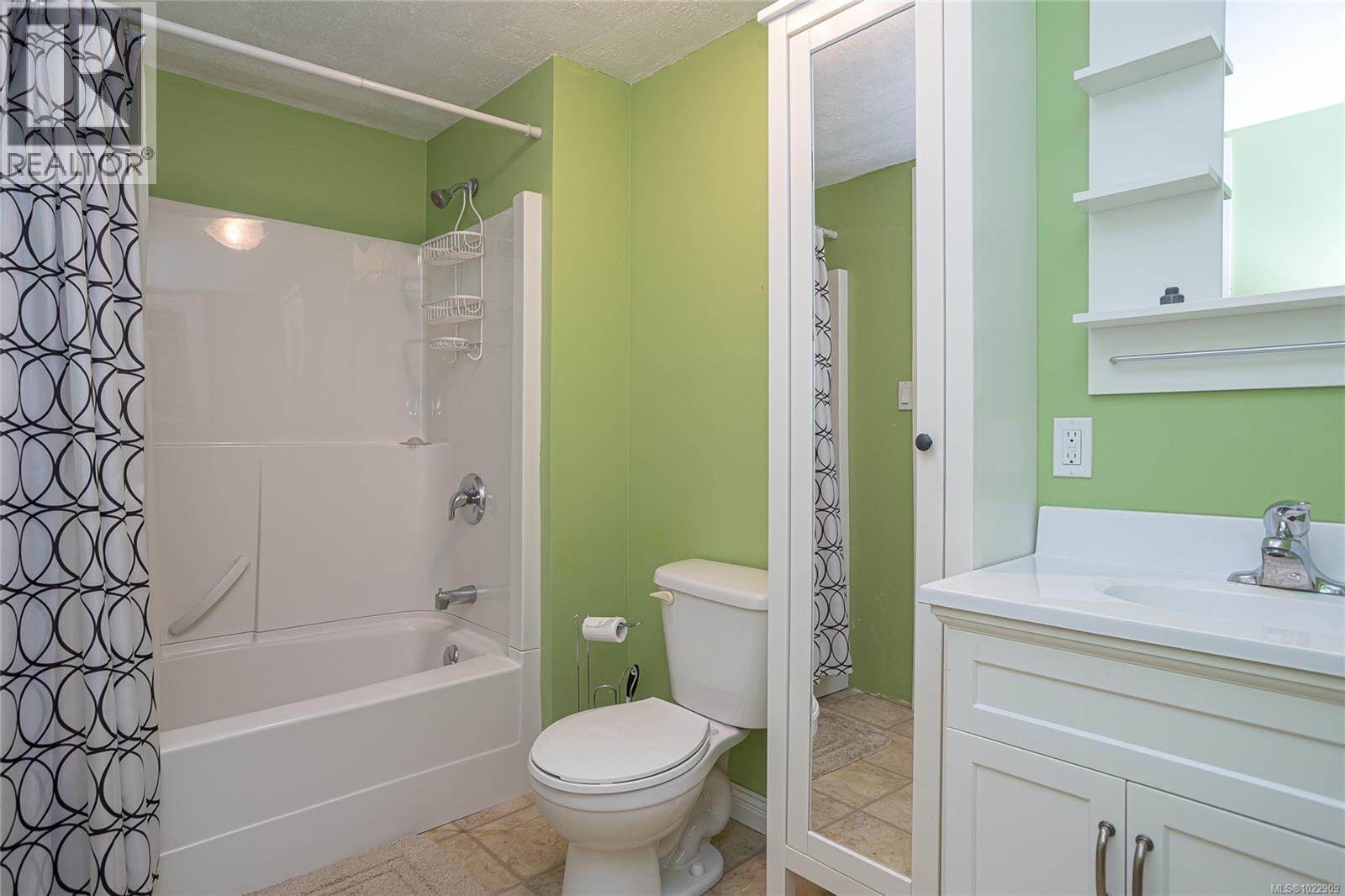 6420 Diana Dr, Duncan