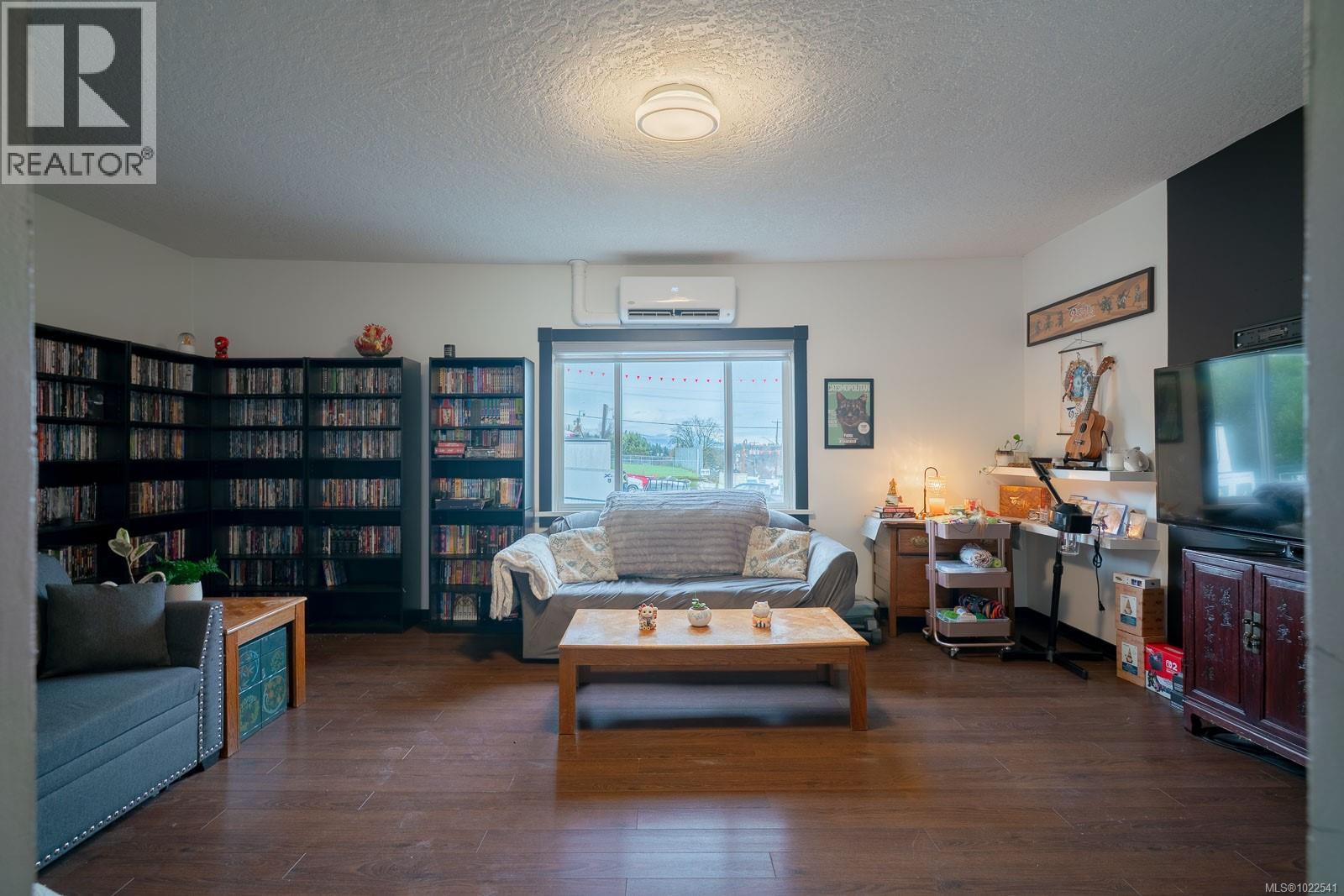 A-112 Roberts St, Ladysmith