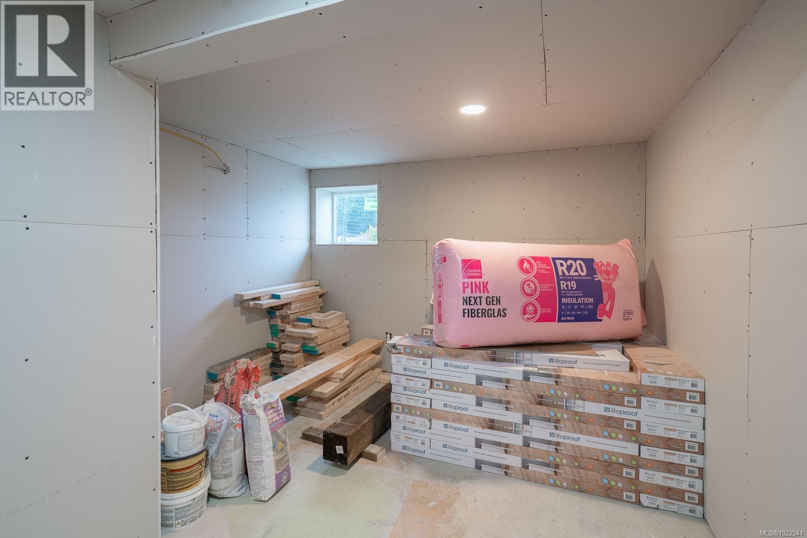 A-112 Roberts St, Ladysmith