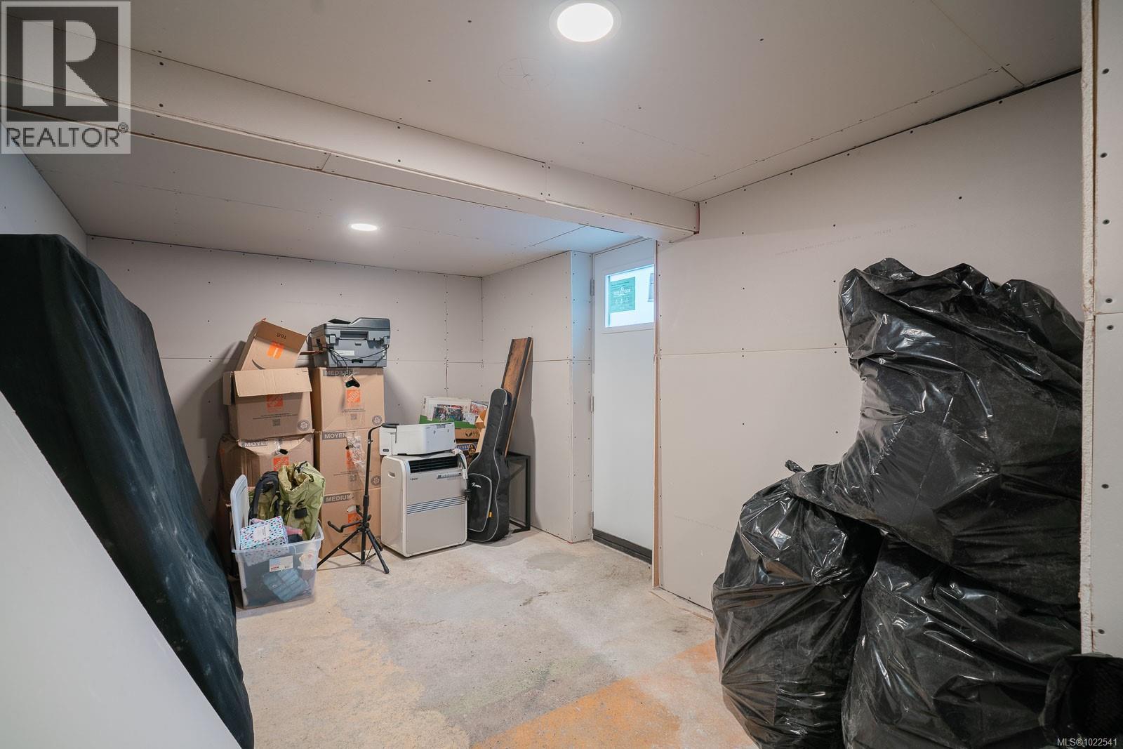 A-112 Roberts St, Ladysmith