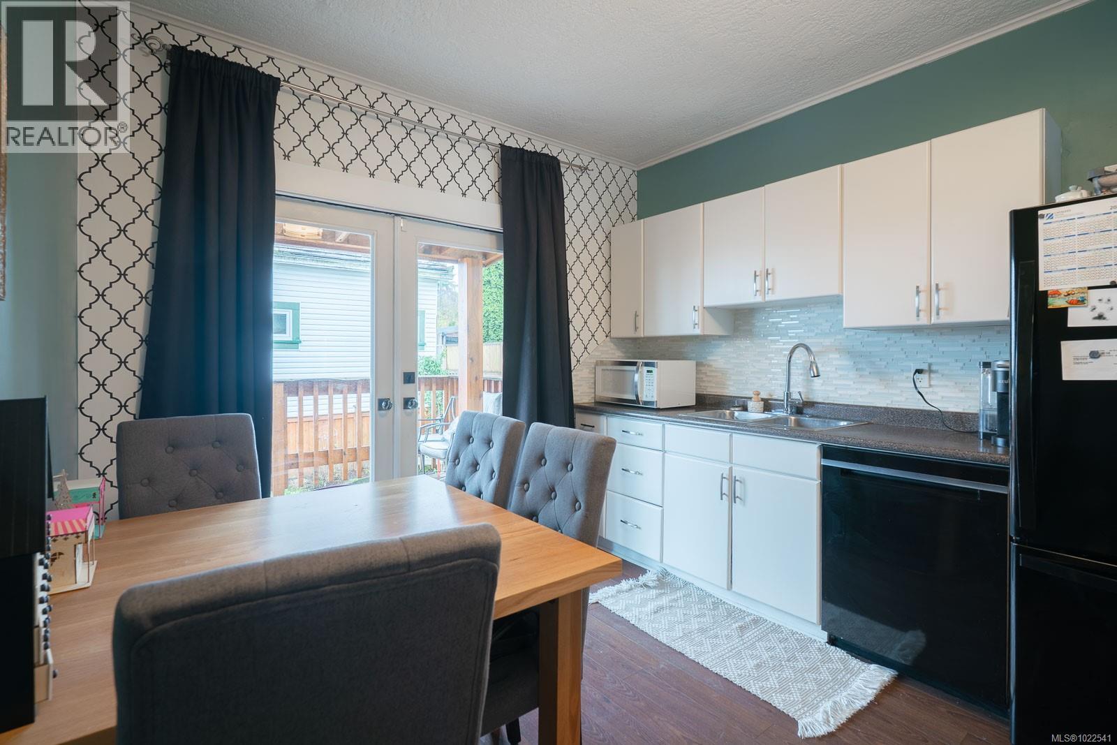 A-112 Roberts St, Ladysmith