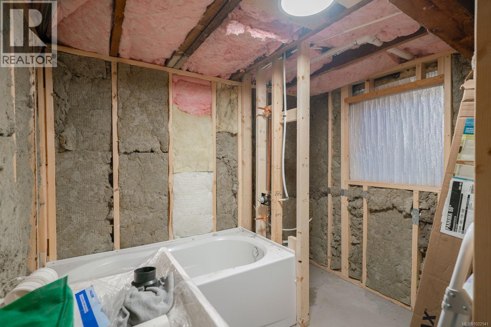 A-112 Roberts St, Ladysmith