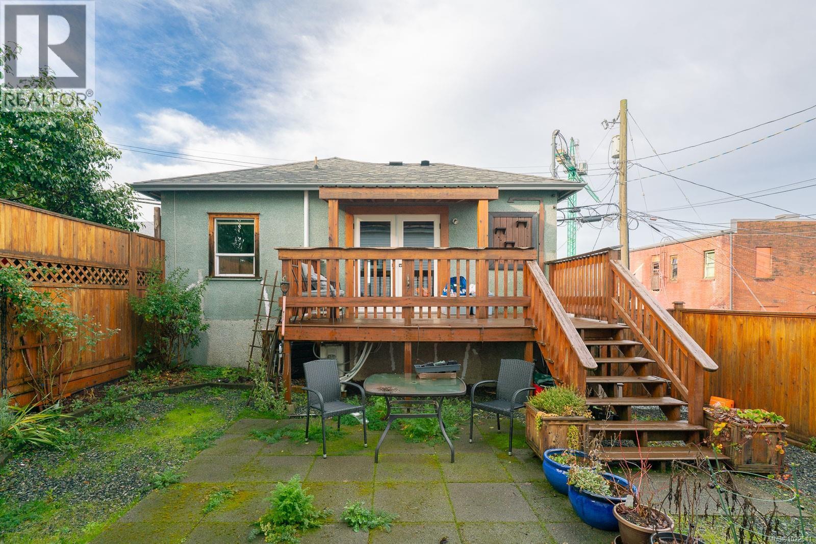 A-112 Roberts St, Ladysmith