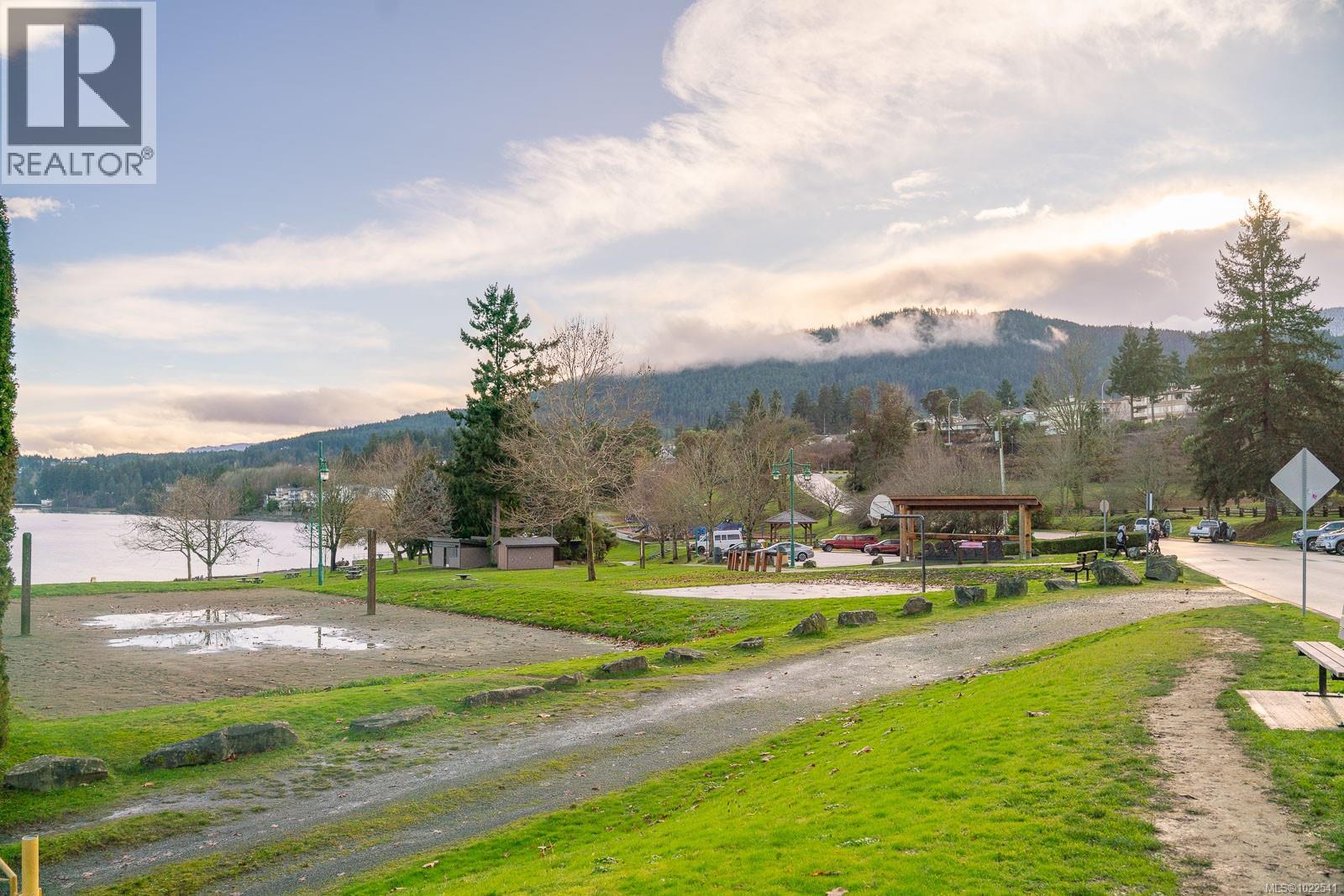 A-112 Roberts St, Ladysmith