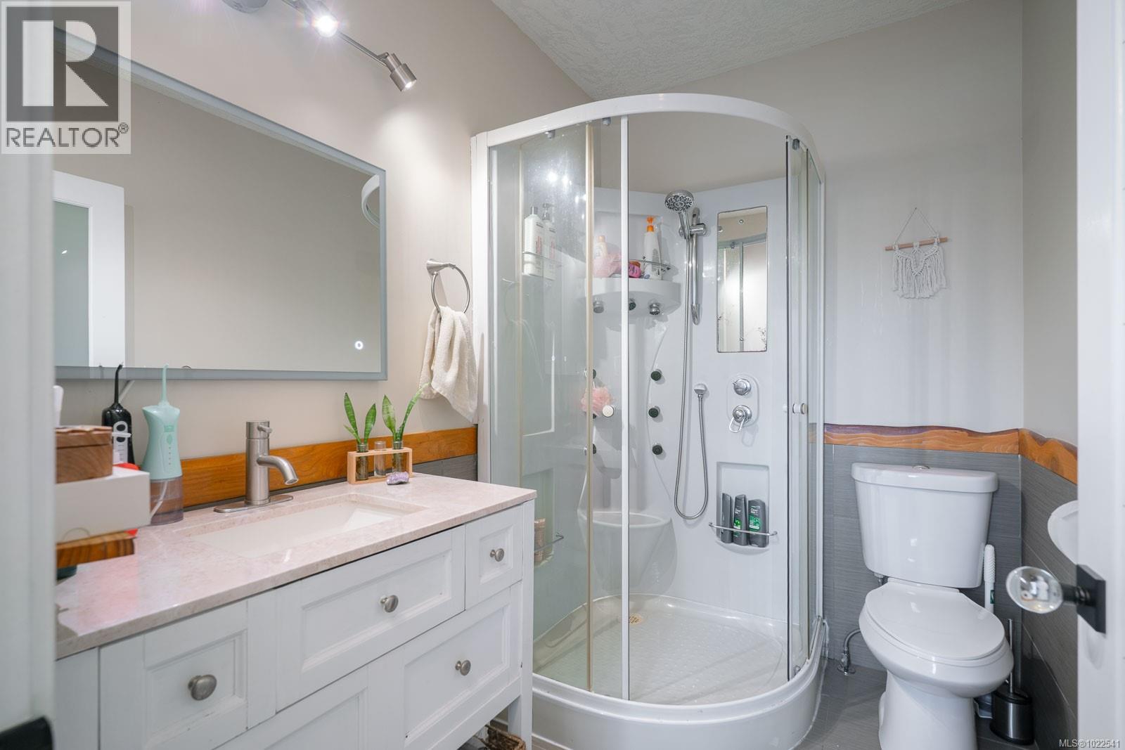 A-112 Roberts St, Ladysmith