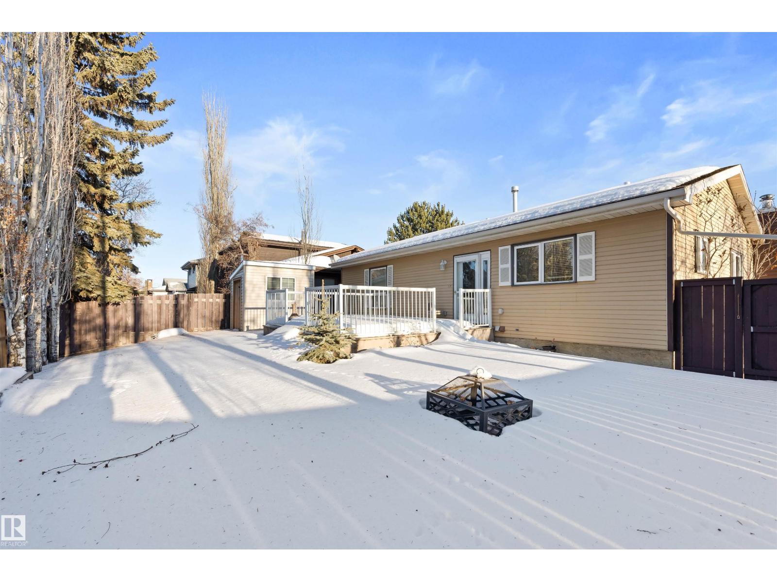 40 WINDSOR CR, St. Albert
