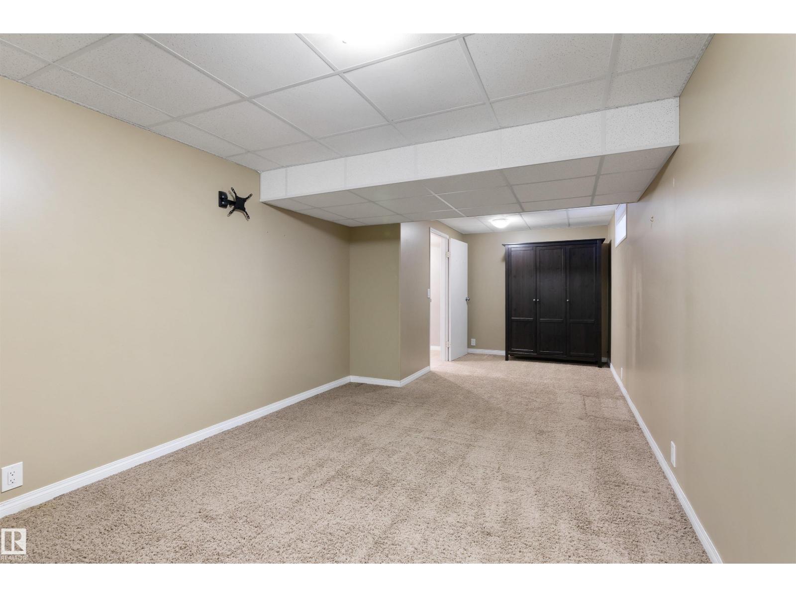 40 WINDSOR CR, St. Albert