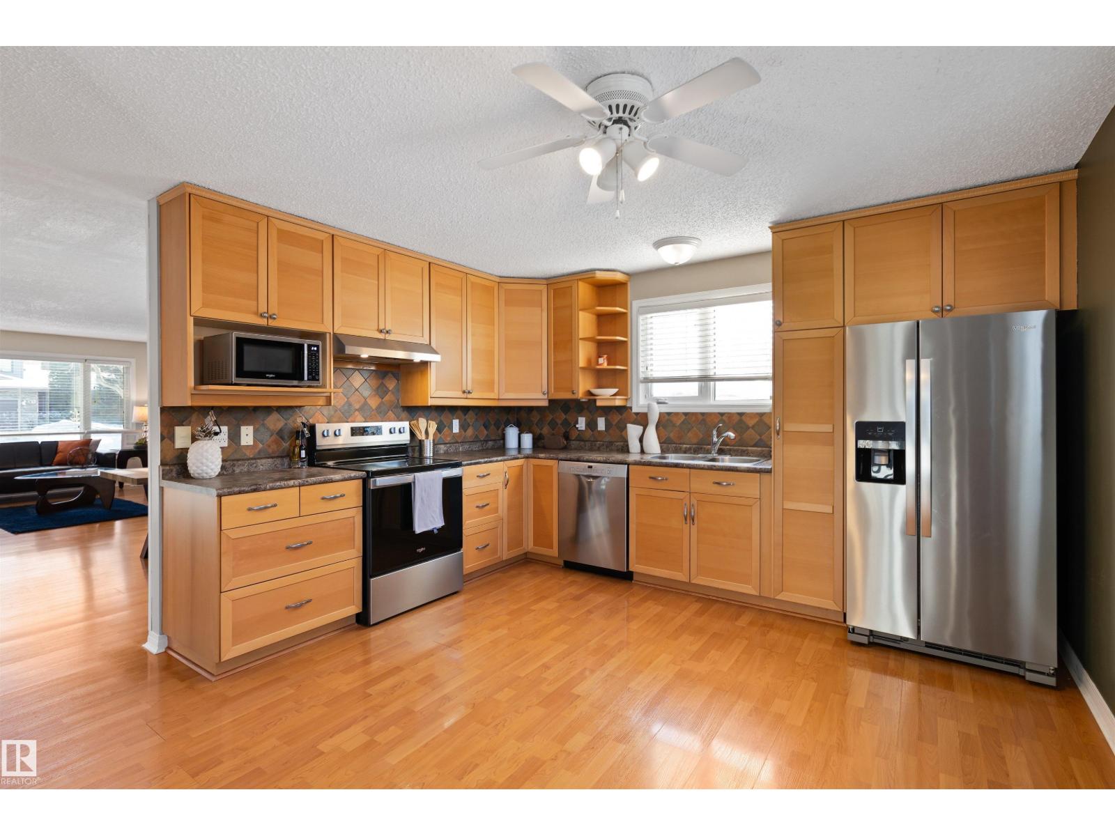 40 WINDSOR CR, St. Albert