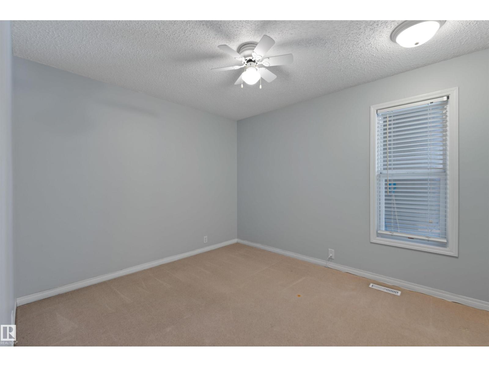 40 WINDSOR CR, St. Albert