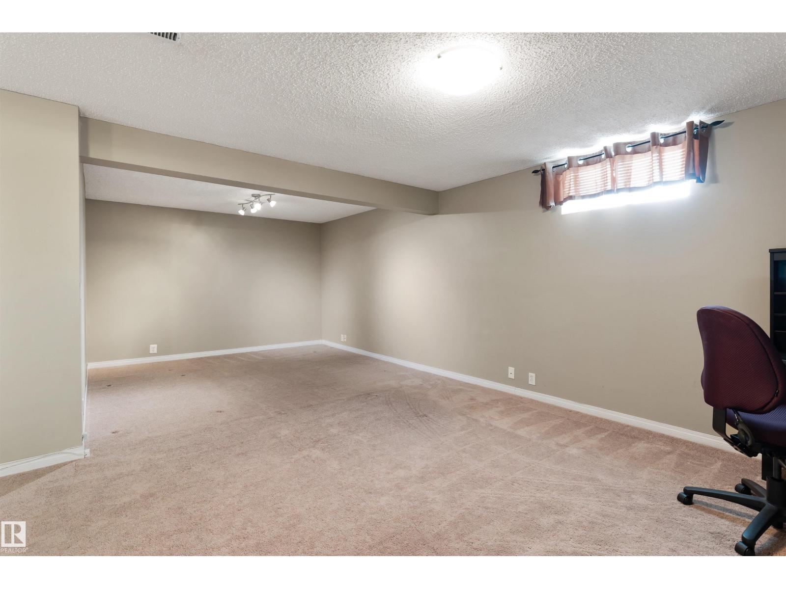 40 WINDSOR CR, St. Albert