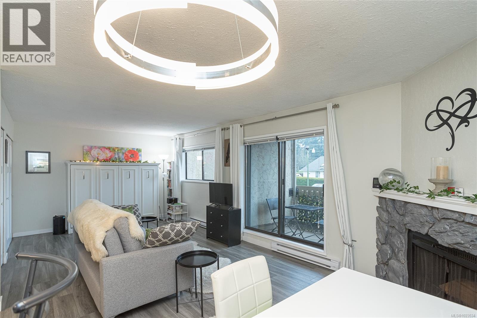 201 363 Morison Ave, Parksville