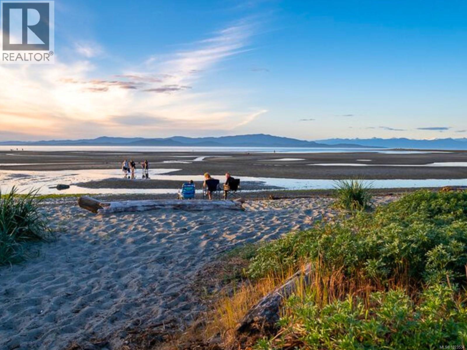 201 363 Morison Ave, Parksville