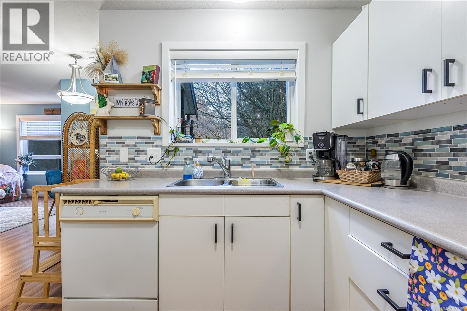 5 555 Rockland Rd, Campbell River