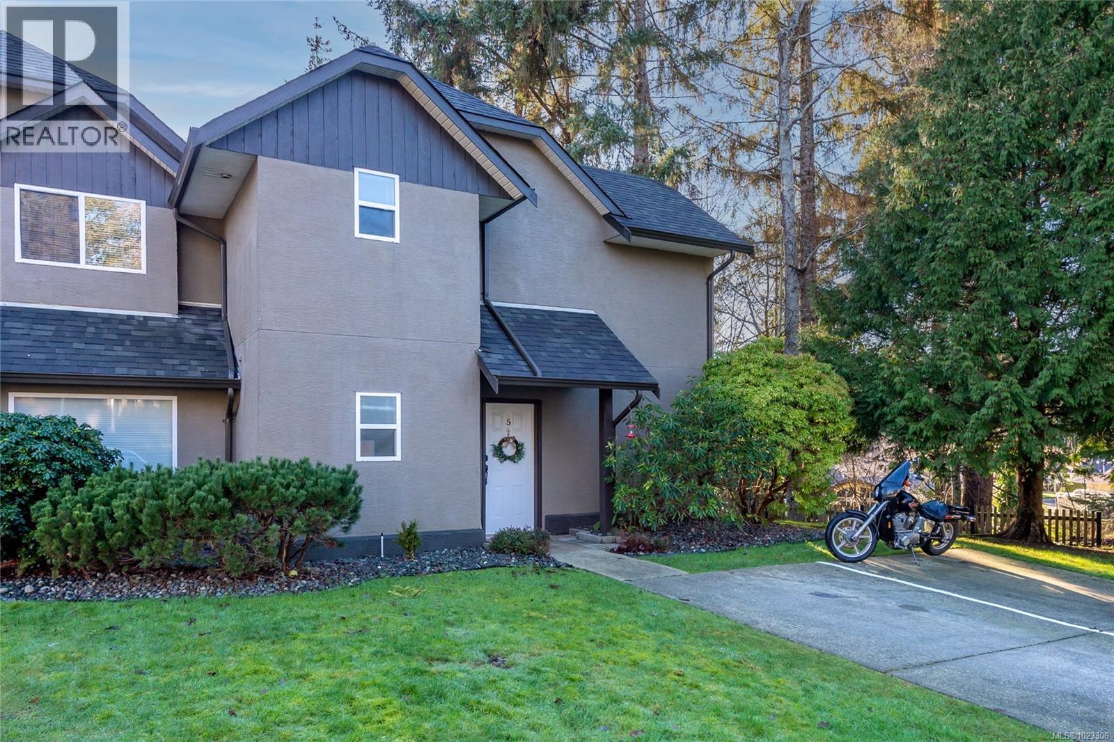 5 555 Rockland Rd, Campbell River