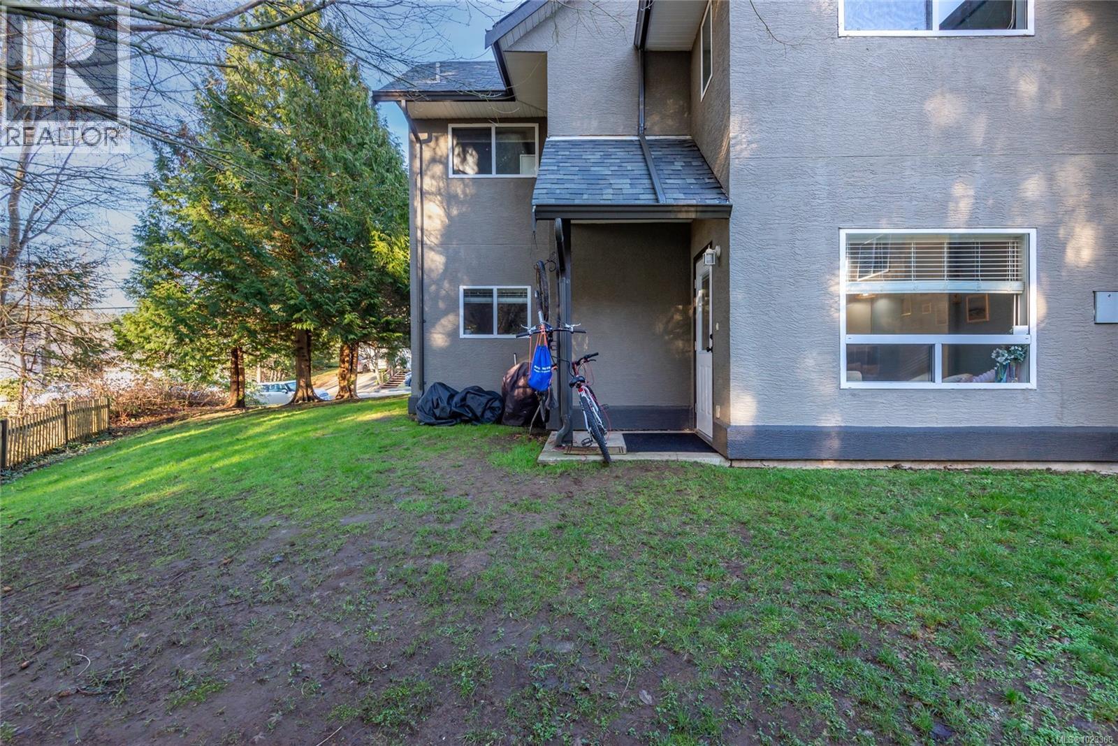 5 555 Rockland Rd, Campbell River