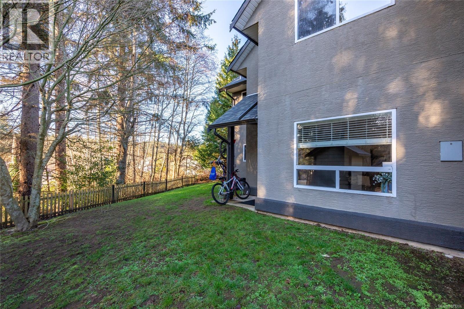 5 555 Rockland Rd, Campbell River