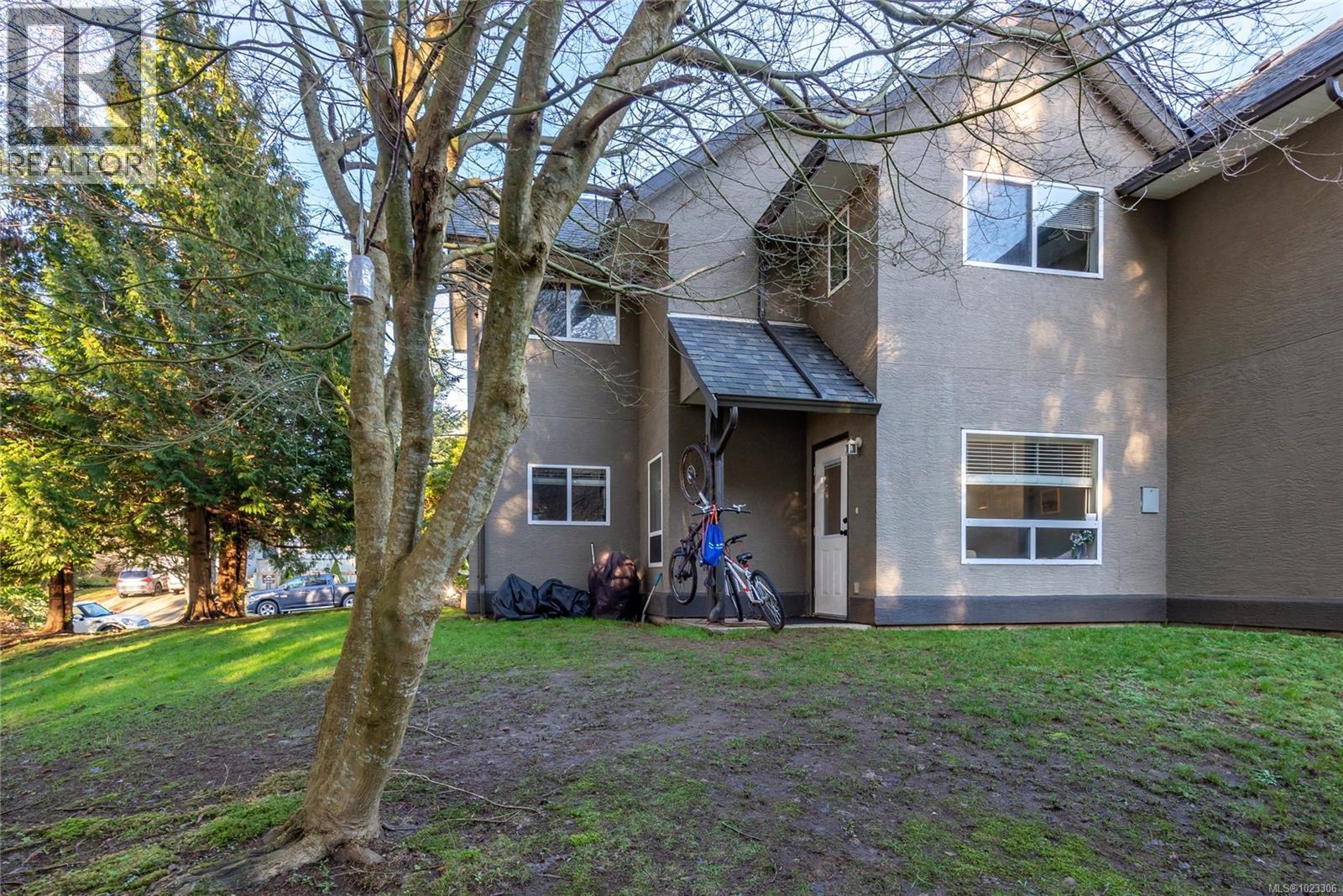 5 555 Rockland Rd, Campbell River