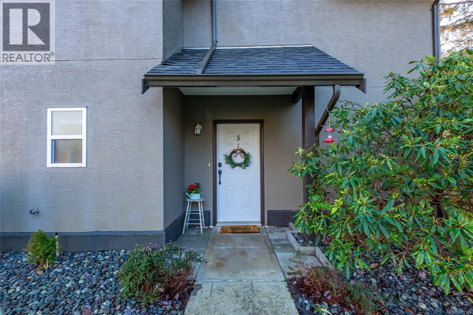 5 555 Rockland Rd, Campbell River