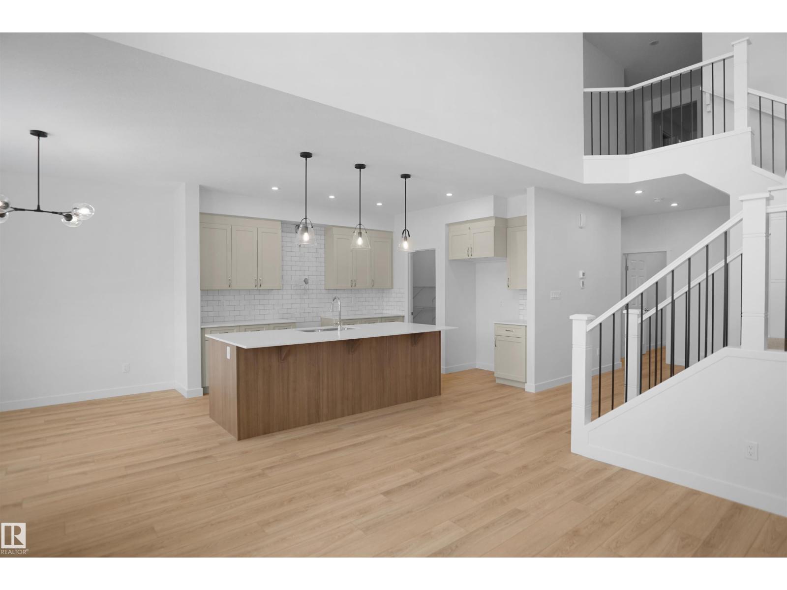 1323 11 AV NW, Edmonton