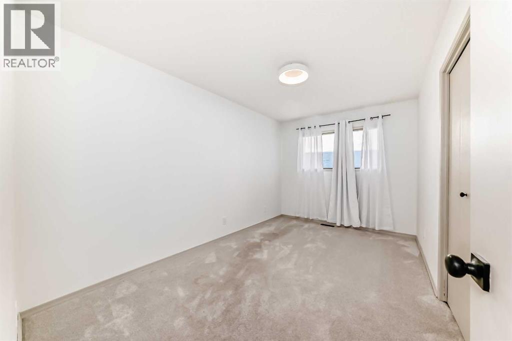 Single Family House Bungalow for Sale in  Bermondsey Crescent NW Beddington Heights Calgary 