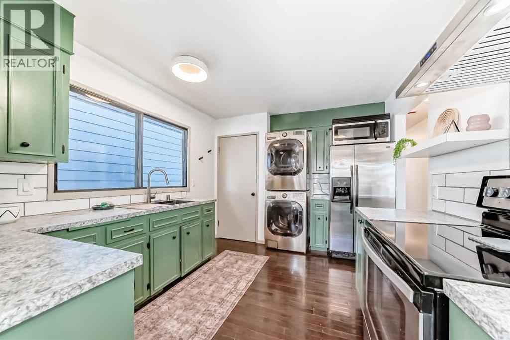 Single Family House Bungalow for Sale in  Bermondsey Crescent NW Beddington Heights Calgary 