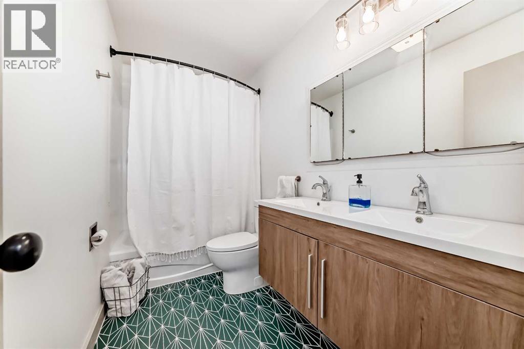 Single Family House Bungalow for Sale in  Bermondsey Crescent NW Beddington Heights Calgary 