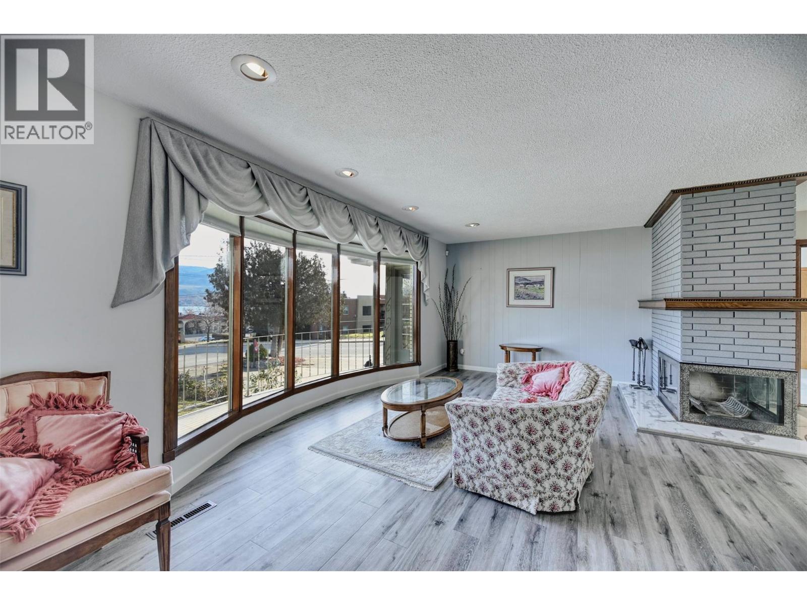 2 Quail Place, Osoyoos