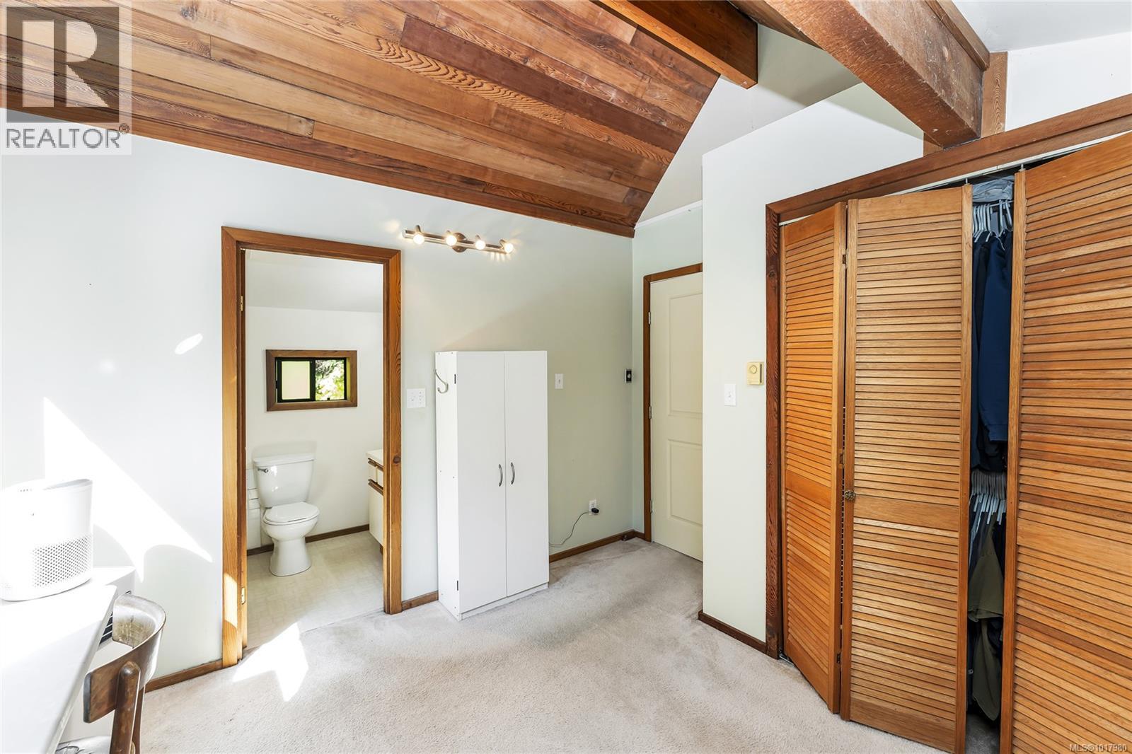 3550 Lakeshaw Rd, Cobble Hill