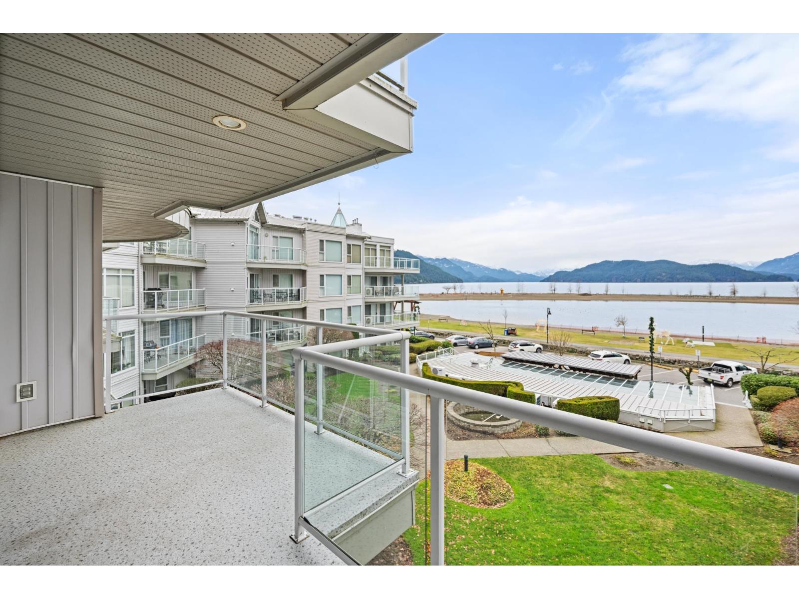 309 328 ESPLANADE AVENUE, Harrison Hot Springs, Harrison Hot Springs