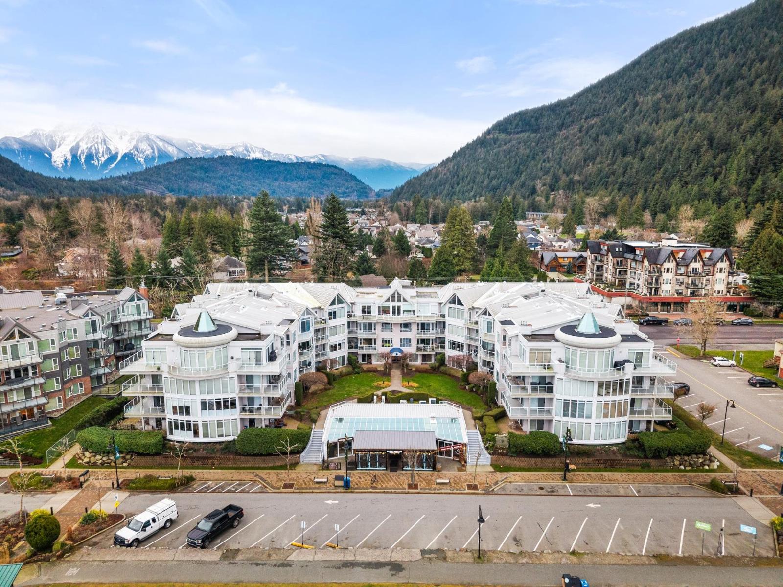 309 328 ESPLANADE AVENUE, Harrison Hot Springs, Harrison Hot Springs