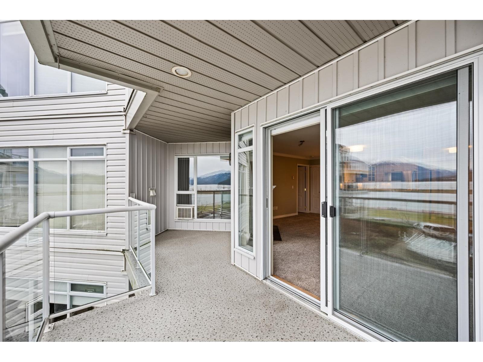 309 328 ESPLANADE AVENUE, Harrison Hot Springs, Harrison Hot Springs