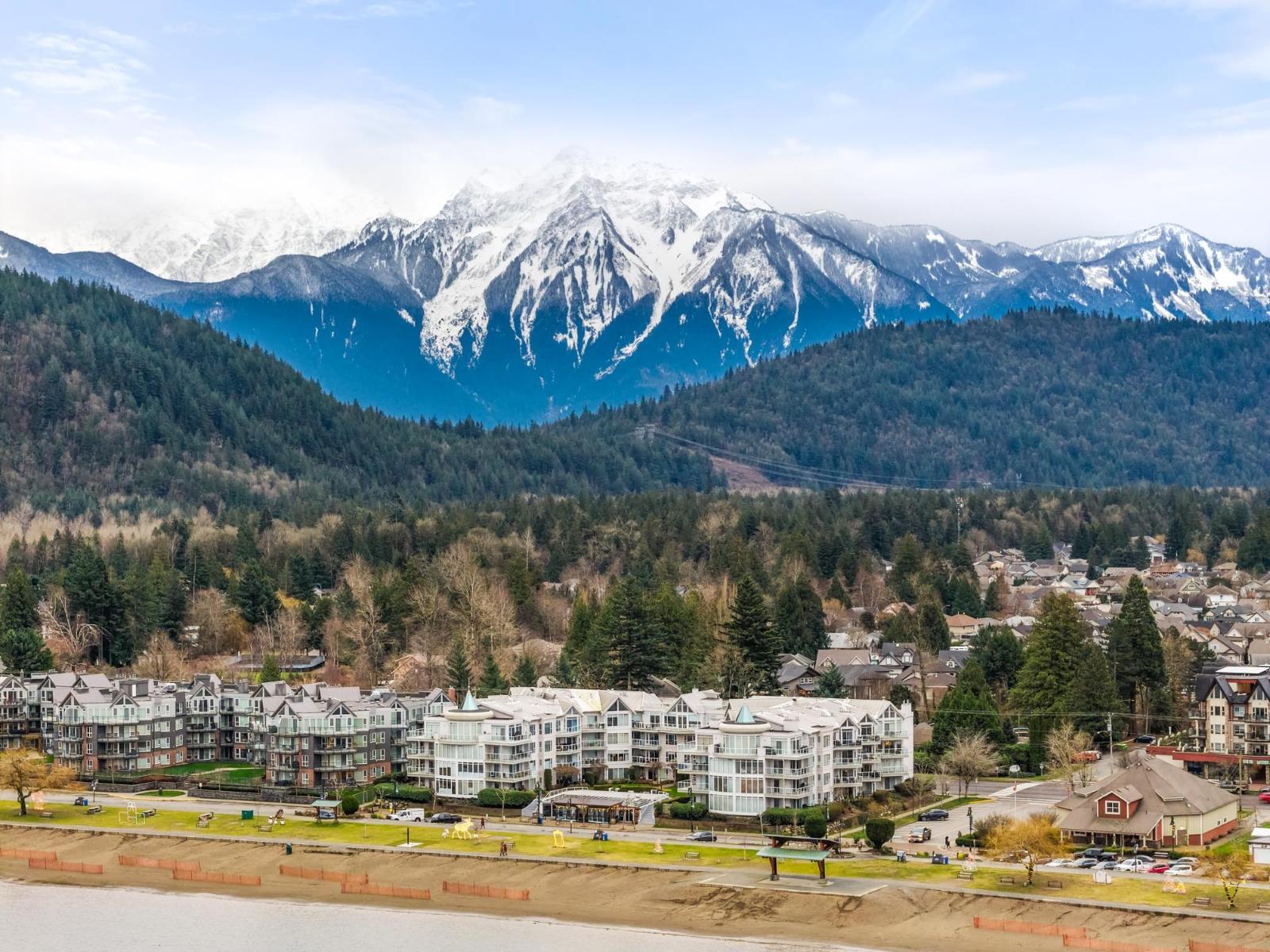 309 328 ESPLANADE AVENUE, Harrison Hot Springs, Harrison Hot Springs